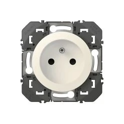 Prise 2P+T Dooxie - Blanc LEGRAND